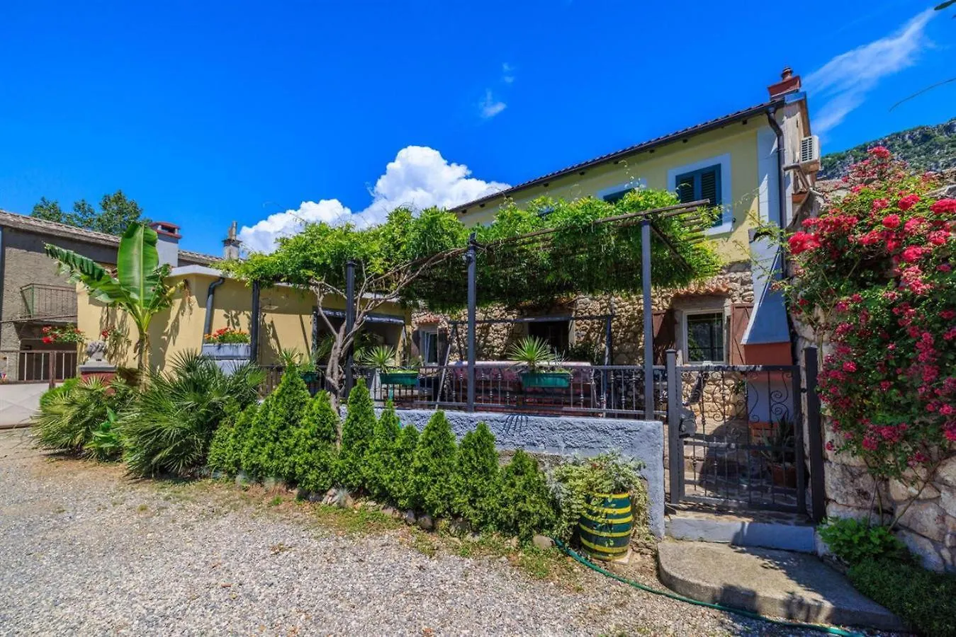 Sea & Heritage Retreat Bribir By Aneo Travel